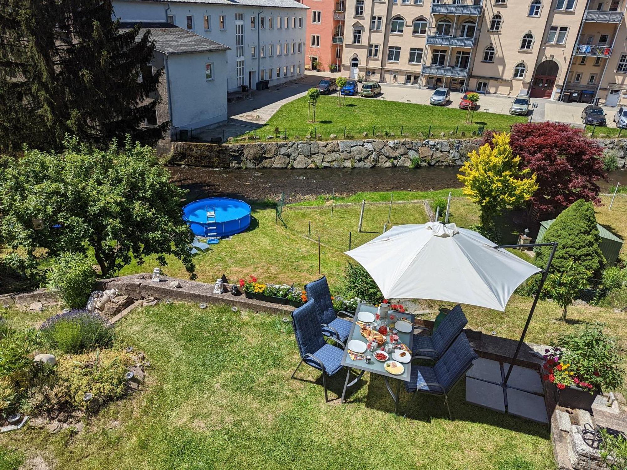 F3 Urlaubsmagie - Pool, Garten & Terrasse - 4P Sebnitz Εξωτερικό φωτογραφία